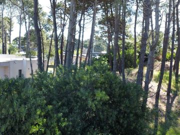 LOTE EN VENTA PINAMAR BARRIO NAYADES EN ALTURA