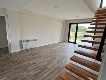 VENTA DEPARTAMENTO 2 DORM CON TERRAZA, B° CANALES