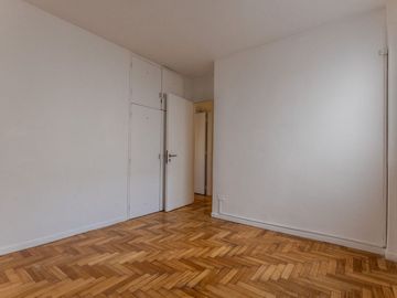 Departamento 4 ambientes con balcón en Belgrano