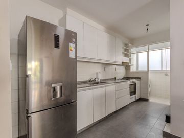 Departamento 4 ambientes con balcón en Belgrano