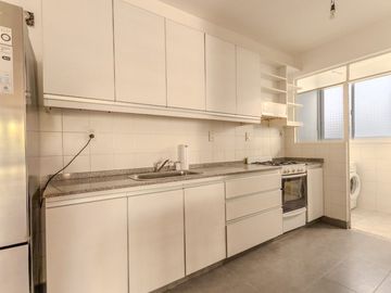 Departamento 4 ambientes con balcón en Belgrano