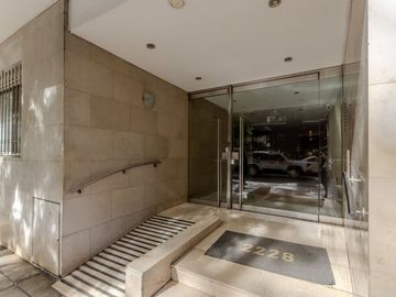 Departamento 4 ambientes con balcón en Belgrano
