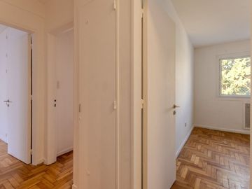 Departamento 4 ambientes con balcón en Belgrano