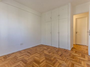 Departamento 4 ambientes con balcón en Belgrano