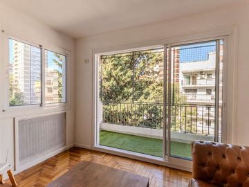 Departamento 4 ambientes con balcón en Belgrano