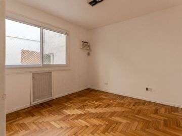 Departamento 4 ambientes con balcón en Belgrano
