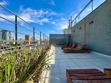 VENTA MONOAMBIENTE PARQUE CHACABUCO PILETA SUM LUZ