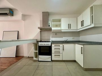 VENTA MONOAMBIENTE PARQUE CHACABUCO PILETA SUM LUZ