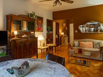 Venta dpto 4 amb con patio pura luz en complejo