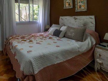 Venta dpto 4 amb con patio pura luz en complejo