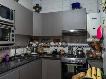 Venta dpto 4 amb con patio pura luz en complejo