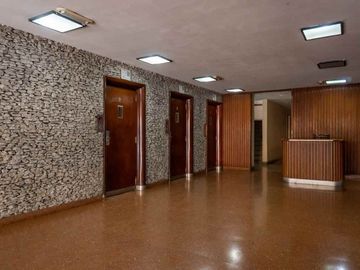 Venta dpto 4 amb con patio pura luz en complejo