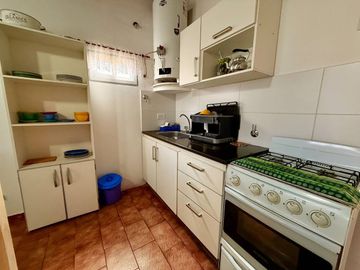 VENTA CASA 3 AMBIENTES CON QUINCHO Y PATIO + DEPTO
