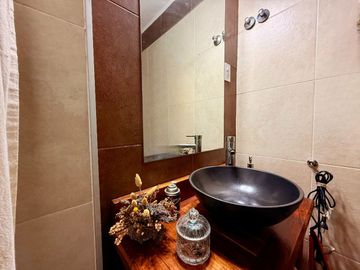 VENTA CASA 3 AMBIENTES CON QUINCHO Y PATIO + DEPTO