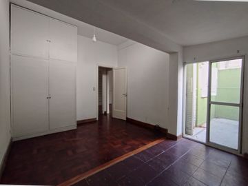 VENTA PH 2 Amb.-Muy Luminoso- 2 Patios- Chacarita