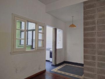 VENTA PH 2 Amb.-Muy Luminoso- 2 Patios- Chacarita