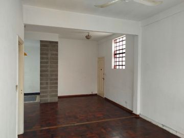 VENTA PH 2 Amb.-Muy Luminoso- 2 Patios- Chacarita