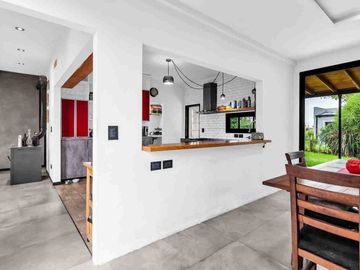 Casa en Venta Horizontes al Sur 5amb. Jar/pil/coch