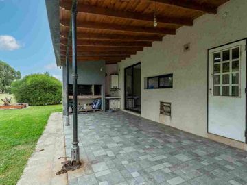 Casa en Venta Horizontes al Sur 5amb. Jar/pil/coch
