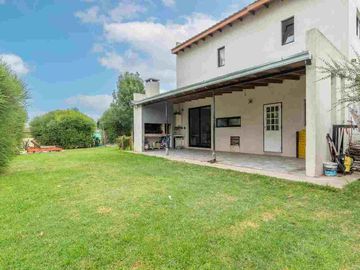 Casa en Venta Horizontes al Sur 5amb. Jar/pil/coch