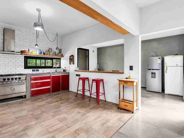 Casa en Venta Horizontes al Sur 5amb. Jar/pil/coch