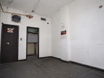 Venta Local comercial en PB y Sótano Zona Congreso