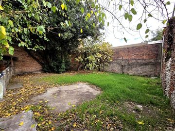 LOTE CON 5 DPTOS Y FONDO LIBRE.IDEAL INVERSOR
