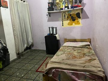 VENTA CASA 4 AMBIENTES EL PALOMAR