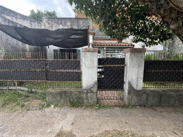 VENTA CASA 4 AMBIENTES EL PALOMAR