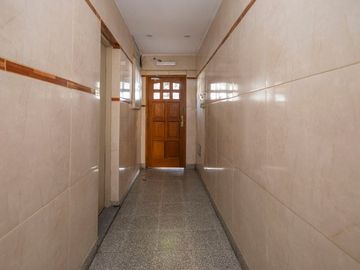VENTA PH CONSTITUCION BAJAS EXPENSAS