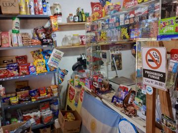 Venta casa + local en funcionamiento V. Yacanto