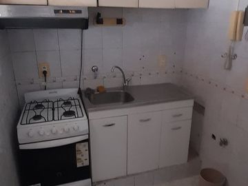 VENTA DEPARTAMENTO  3 AMB. RECOLETA APTO PROF. 63M