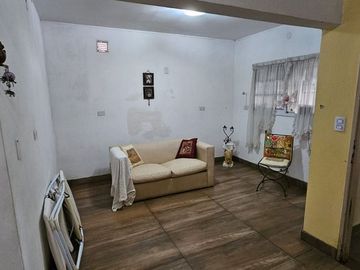 CASA 5 AMBIENTES EN VENTA EN INGENIERO MASCHWITZ