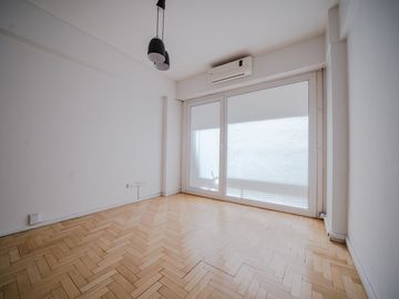 Oportunidad 2 ambs en corazòn de Recoleta