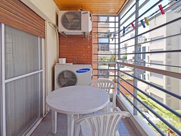 Venta Semipiso 3 Amb con Dependencia Balcón