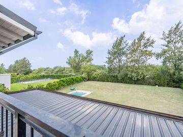 VENTA CASA 5 AMBIENTES EN SAN MATIAS