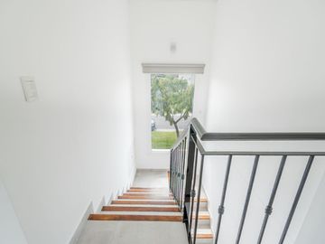 VENTA CASA 5 AMBIENTES EN SAN MATIAS