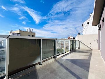 VENTA DEPTO DOS AMBIENTES A ESTRENAR. LINIERS