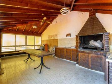 VENTA CASA 5 AMB PATIO QUINCHO TERRAZA BOEDO