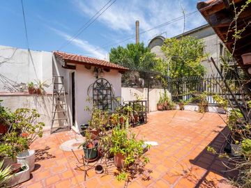 VENTA CASA 5 AMB PATIO QUINCHO TERRAZA BOEDO