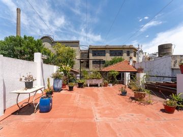 VENTA CASA 5 AMB PATIO QUINCHO TERRAZA BOEDO