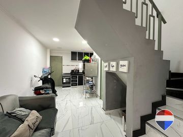 CASA 4 AMBIENTES EN VENTAEN EZEIZA APTO CREDITO