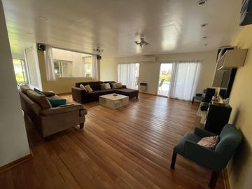 CASA EN VENTA 6 AMBIENTES EN FINCAS DE SAN VICENTE