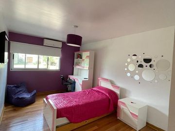 CASA EN VENTA 6 AMBIENTES EN FINCAS DE SAN VICENTE
