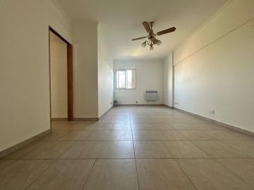 DEPARTAMENTO 4 AMBIENTES EN VENTA SANTOS TESEI