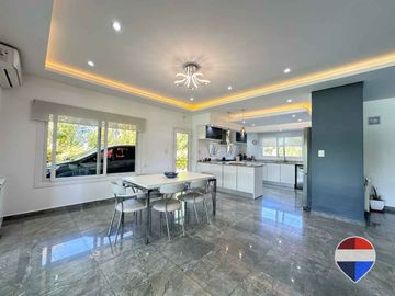 CASA 4 AMB VENTA EN SANTA RITA CORREDOR CANNING
