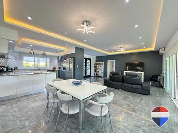 CASA 4 AMB VENTA EN SANTA RITA CORREDOR CANNING