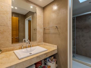 VENTA CASA 4 AMBIENTES JARDIN EN CAÑUELAS