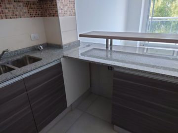 VENTA DEPARTAMENTO 2 AMB A ESTRENAR BALCON FLORES