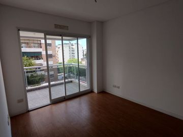 VENTA DEPARTAMENTO 2 AMB A ESTRENAR BALCON FLORES